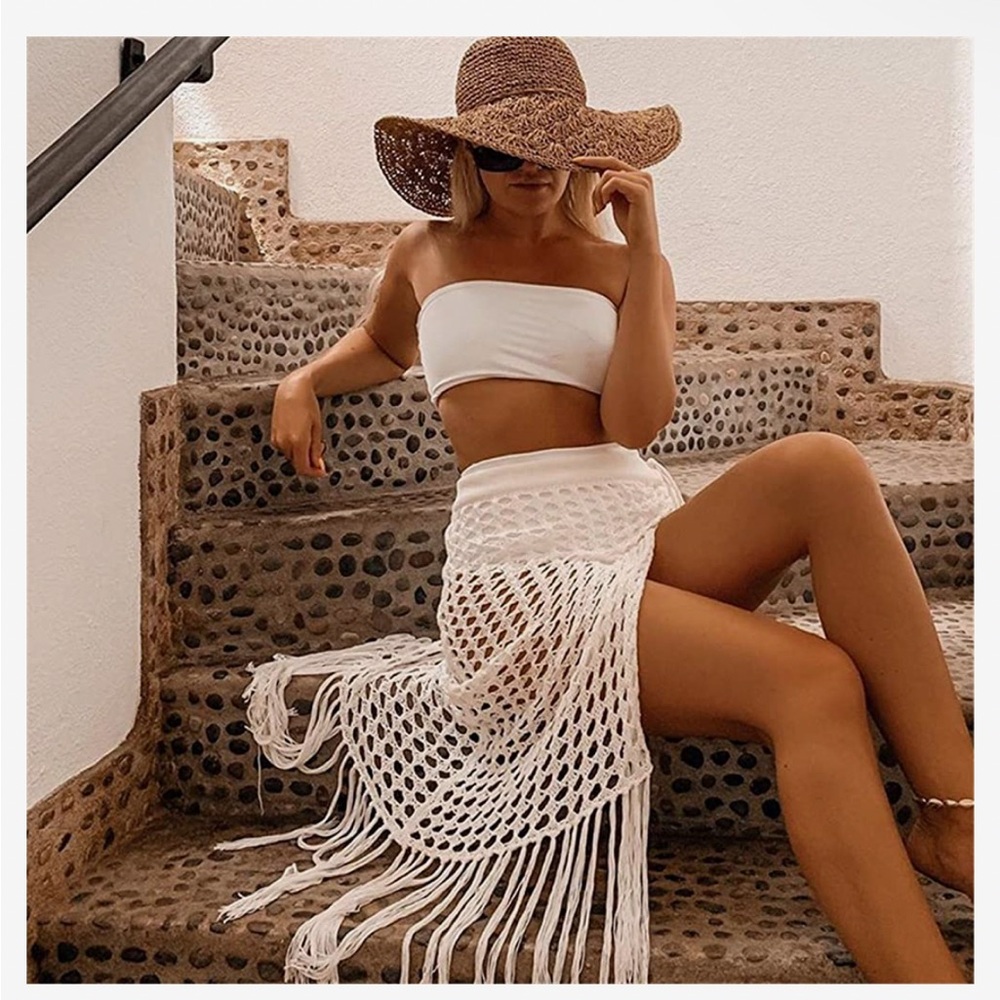 NWOT crochet swim cover up